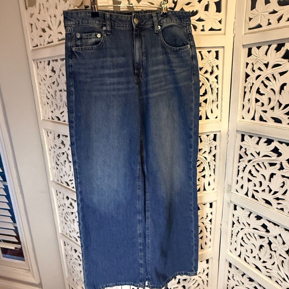Woman New With Tags Aeropostale Jeans size 10 Medium Blue color
